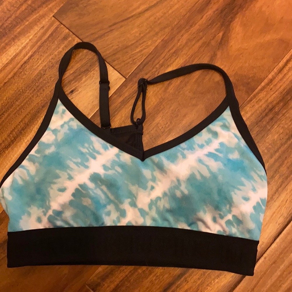 Pink by Victoria’s Secret Sports Bra size small